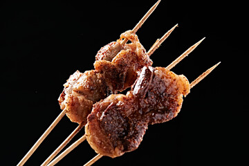 Charcoal-grilled lamb kidneys