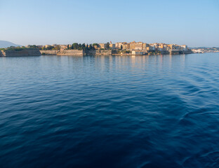 Obraz premium Sea view of the Kerkyra city promenade on the island of Corfu in Greece