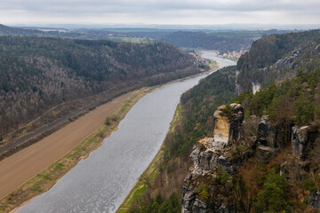 wandern im Elbsandsteingebirge s&auml;chsische Schweiz