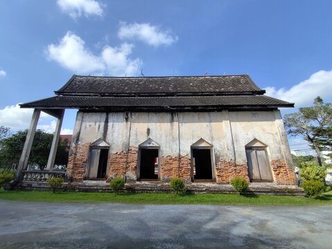 January 1, 2026. Wat Ram Pradit, an ancient temple with old architecture in Pak Phanang District, Nakhon Si Thammarat Province,Thailand