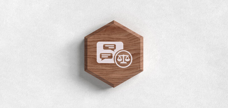 Holz Icon Chatblasen und Justizwaage f&uuml;r Internetrecht und Kommunikation Header