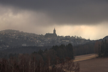 Silhouette von Annaberg-Buchholz im Erzgebirge