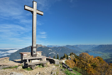 Gipfelkreuz am Zw&ouml;lferhorn im Salzkammergut