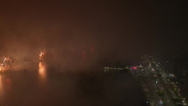 Imagens Aereas Reveillon Florian&oacute;polis - Ponte Hercilio Luz - Noite