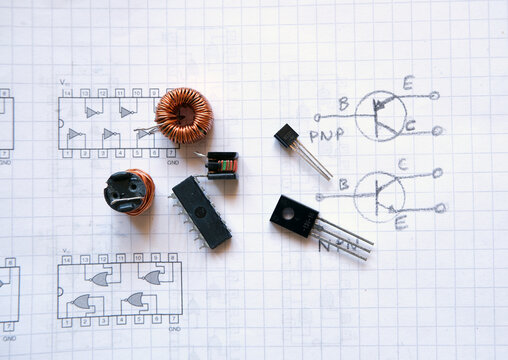 Electronic project concept. Bridging analog and digital: Inductor-transistor-logic interface.
Hybrid oscillator with logic control.