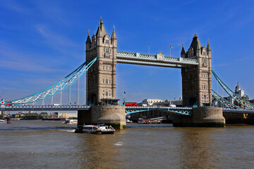 Obraz premium Tower Bridge is a Grade I listed combined bascule and suspension bridge in London, built between 1886 and 1894, designed by Horace Jones