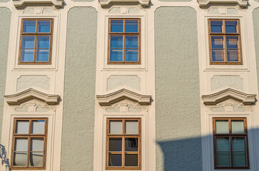 Obraz premium Architectural detail, facades in the old town of Linz, Austria