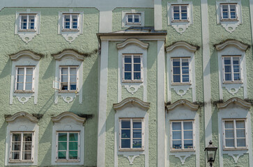 Obraz premium Architectural detail, facades in the old town of Linz, Austria