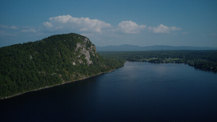 Obraz premium lake in the mountains