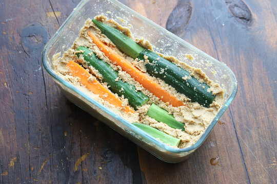 きゅうりとにんじんとオクラのぬか漬け