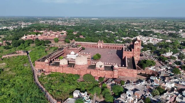 Aerial view of Buland Darwaza, the world&rsquo;s highest gateway in Fatehpur Sikri, India