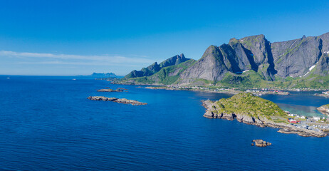 Hamn&oslash;y - der zauberhafte Fjord auf den Lofoten