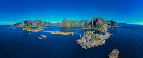Hamn&oslash;y - der zauberhafte Fjord auf den Lofoten