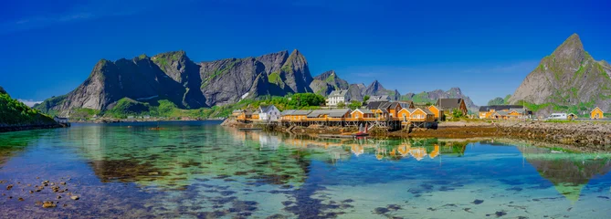 Fototapete Lofoten Hamnøy - der zauberhafte Fjord auf den Lofoten  © Harald Tedesco
