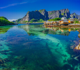 Hamn&oslash;y - der zauberhafte Fjord auf den Lofoten
