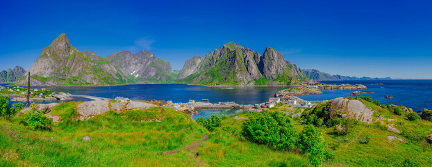 Hamn&oslash;y - der zauberhafte Fjord auf den Lofoten