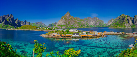 Hamn&oslash;y - der zauberhafte Fjord auf den Lofoten
