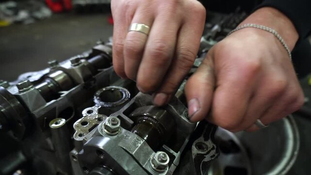 repair and assembly of a standard turbocharged engine for a drift car, descaling and descaling of valves in the head of the gas distribution mechanism, installation of camshafts