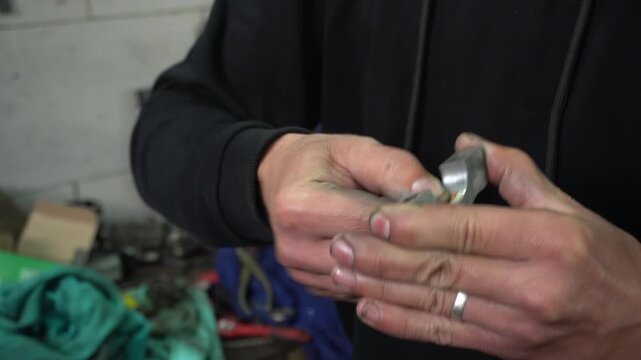 repair and assembly of a standard turbocharged engine for a drift car, descaling and descaling of valves in the head of the gas distribution mechanism, installation of camshafts