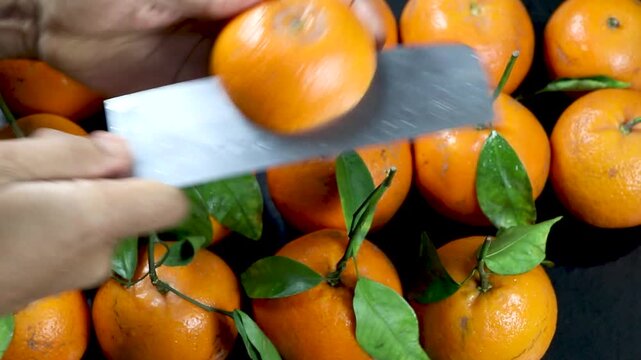 kinnow/Kinu/kinoo  is a popular, juicy mandarin orange hybrid grown in India