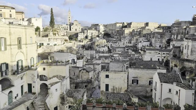 Vista panoramica dei Sassi di Matera, antiche case grotta in Basilicata
