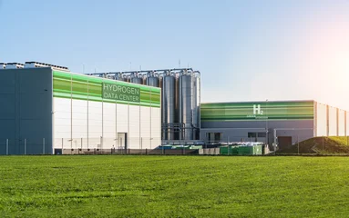 Green H2 Hydrogen Computer AI data center complex © AA+W