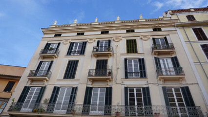 Obraz premium Beautiful street scenes and architecture in Palma de Mallorca, Spain