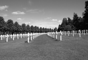 Cimeti&egrave;re militaire