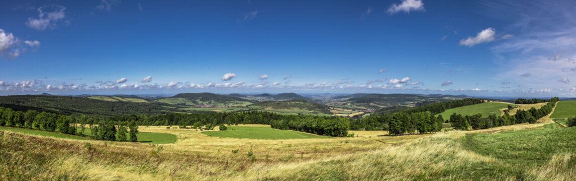 Blick vom Ellenbogen auf die Hochrh&ouml;n in Deutschland