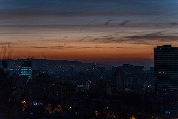 Obraz premium Dawm sky over Tbilisi's downtown