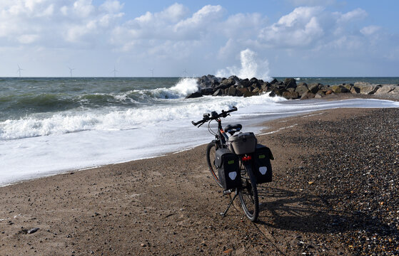 Fahrrad am Nordseestrand in D&auml;nemark