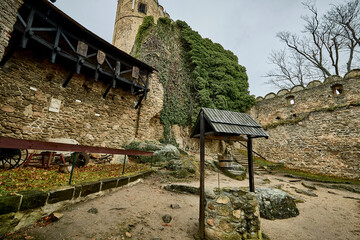 Widok na piękny Zamek © Thomas