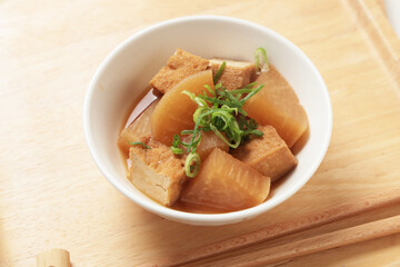 大根と厚揚げの煮物