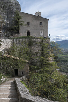 Einsiedelei Sant Onofrio al Morrone in den Abruzzen