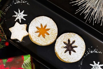 Linzer Cookies / Butter Cookies With Jam Filling / Fursecuri Linzer Cu Gem
