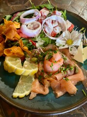 Salade de saumon fum&eacute; 