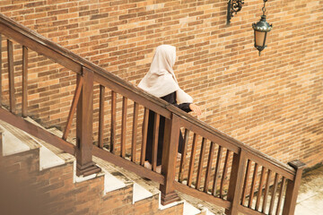 Quiet Motion Past Ornate Lantern and Weathered Steps