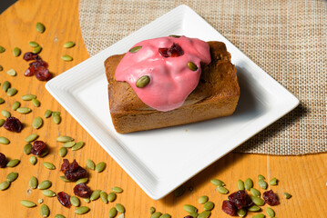 This is a raspberry loaf cake. It's made with high-quality wheat flour, fresh butter, and raspberries. It tastes delicious.