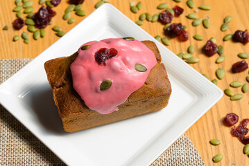 This is a raspberry loaf cake. It's made with high-quality wheat flour, fresh butter, and raspberries. It tastes delicious.