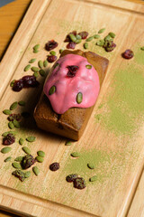 This is a raspberry loaf cake. It's made with high-quality wheat flour, fresh butter, and raspberries. It tastes delicious.