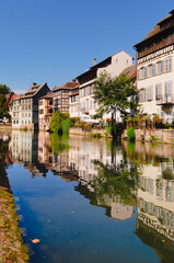 Obraz premium Buildings near river Ill - Strasbourg, France
