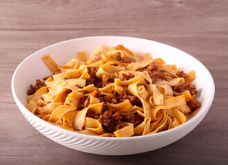 Picante tagliatelle with mince beef