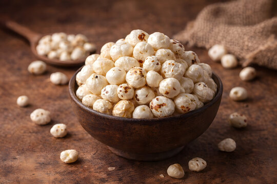 Bowl of roasted makhana presented as a healthy crunchy snack highlighting plant based nutrition and clean eating