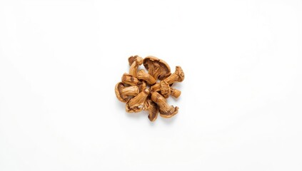 Obraz premium Dried shiitake mushrooms displayed on a white background emphasizing natural ingredients