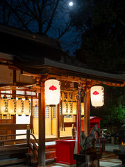 御扉が開けられた元旦の稲荷神社