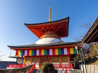 色鮮やかな中山寺の大願塔