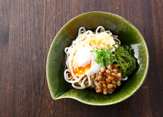 ネバネバぶっかけうどん