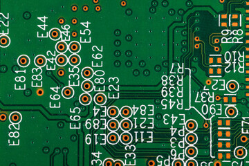 ハードディスクドライブ（HDD）の緑色の制御基板（コントローラー）のクローズアップ