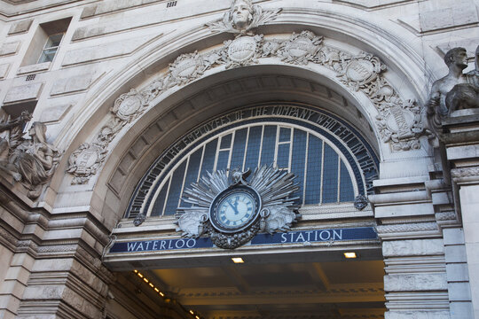 WATERLOO STATION MAIN ENTRANCE ARCHITECTURAL DETAIL JANUARY 2026

