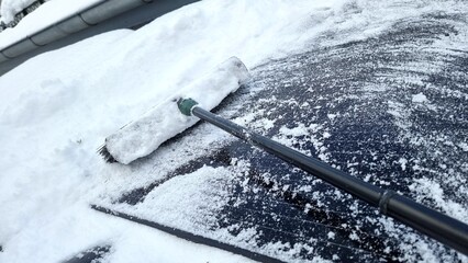 cleaning the solar module